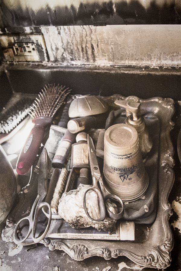 WEB_scissors and things