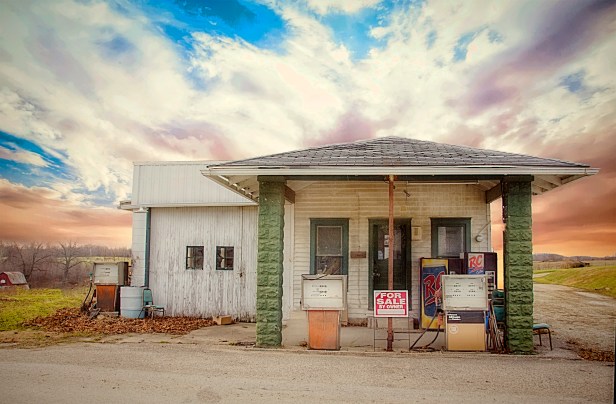alfordsville gas station_new sky_color.jpg